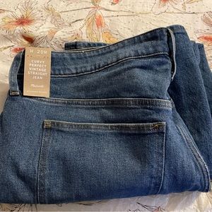 Ladies Madewell jeans!  Brand new - ordered and didn't fit!